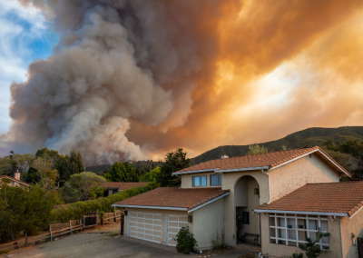 Firewise Communities: Learn How to Reduce Wildfire Risks in Your Community (English)